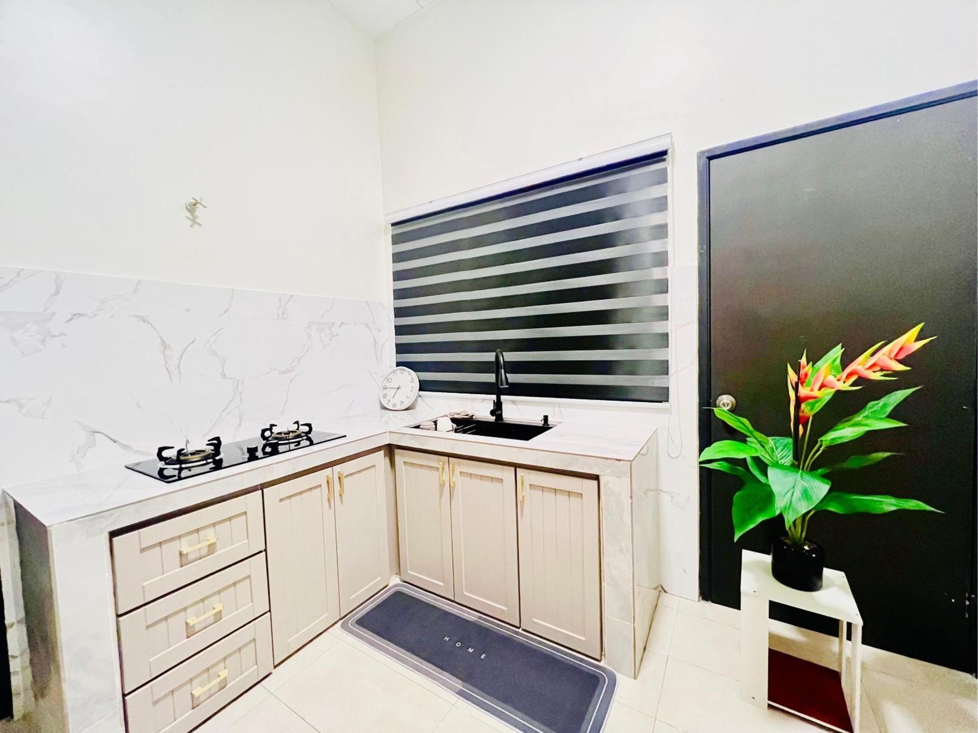 Quayside Cove Homestay - Corner House, Shah Alam Rimbayu Netflix Syok Tv Bbq Екстериор снимка